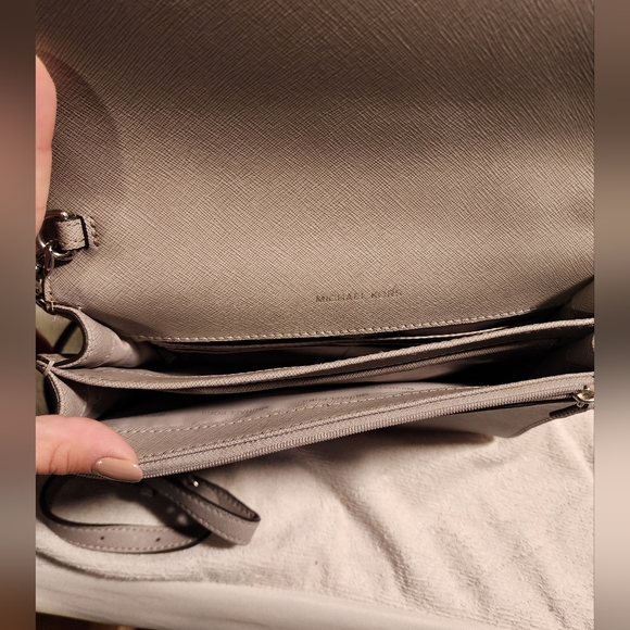 Michael Kors Crossbody - Picture 2 of 3